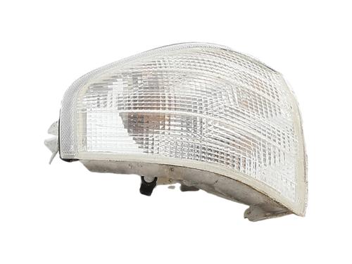Used Right front indicator Right front indicator MERCEDES-BENZ C-CLASS (W202) C 180 (202.018) (122 hp) 39938732 39938732