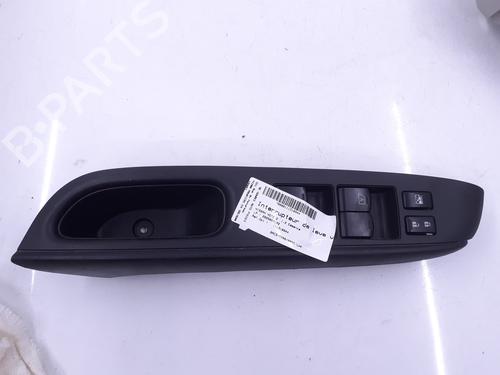 Used Switch NISSAN NOTE (E12) 1.2 (80 hp) 29045008