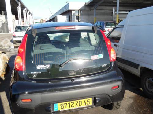 Right taillight PEUGEOT 107 (PM_, PN_) 1.0 | BP24773544C35