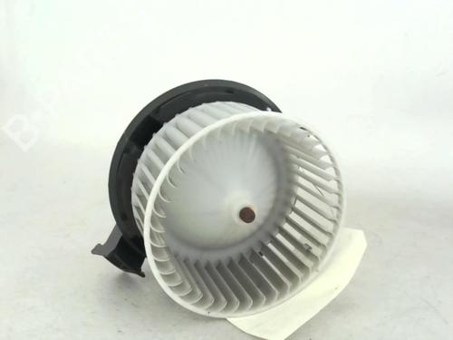 Ventilator motor RENAULT TWINGO III (BCM_, BCA_) 1.0 SCe 70 (71 hp) 24779657