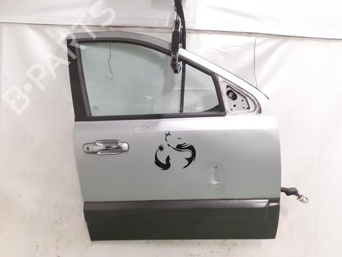 Right front door KIA SORENTO I (JC) 2.5 CRDi 4WD | BP24788085C3
