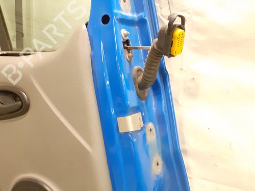 Used Left front door Left front door RENAULT TRAFIC II Bus (JL) 2.0 dCi 90 (JL00, JL01, JL0H, JL0M, JL0P, JL0S) (90 hp) 30626907 30626907