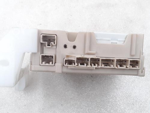 Fuse box PEUGEOT 108 1.0 VTi | BP24795287E1