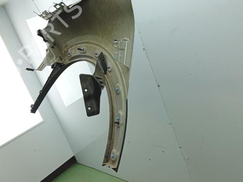 Used Right front fenders Right front fenders 38454620 38454620