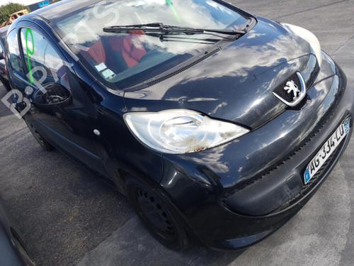 Left taillight PEUGEOT 107 (PM_, PN_) 1.0 | BP24789575C34 