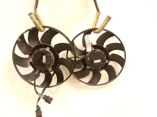 Radiator fan AUDI A4 B9 Avant (8W5, 8WD) RS4 TFSi quattro | BP24793618M35 
