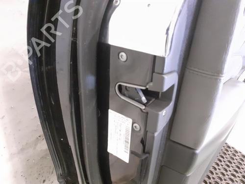 left-front-door-mercedes-benz-clk-c209-2002-2003-2004-2005-2006-2007-2008-2009-2010-27640523 main image