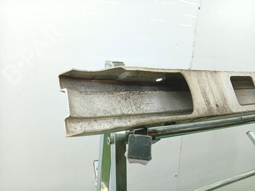 Used Rear bumper reinforcement Rear bumper reinforcement 39228403 39228403