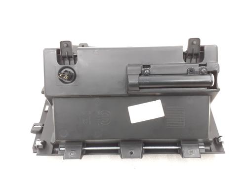 glove-box-fiat-500x-334_-2014-24796518 main image