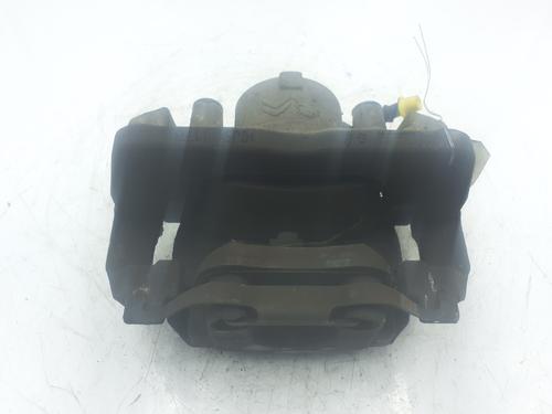 Used Right front brake caliper Right front brake caliper PEUGEOT 3008 II SUV (MC_, MR_, MJ_, M4_) 1.6 THP 165 (M45GYW, M45GZW, M45GYV) (165 hp) 30121942 30121942