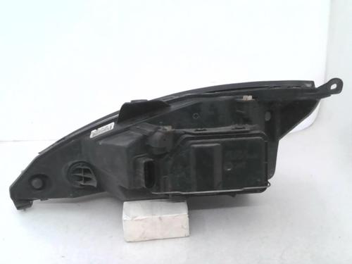 Used Right headlight FORD FOCUS I Turnier (DNW) 1.8 TDCi (115 hp) 24779929