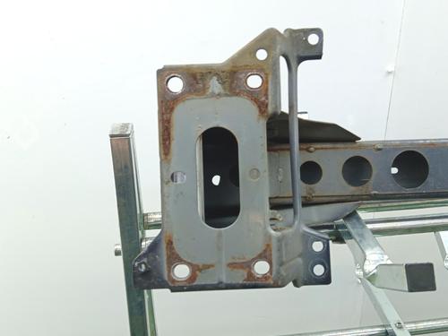 Used Front bumper reinforcement Front bumper reinforcement 36876538 36876538