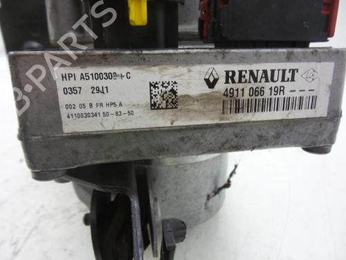 Used Steering pump DACIA SANDERO 1.5 dCi (88 hp) 24781230