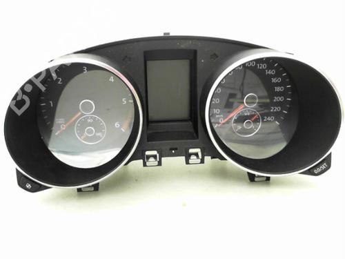 Used Instrument cluster VW GOLF VI (5K1) 2.0 TDI (110 hp) 24776926