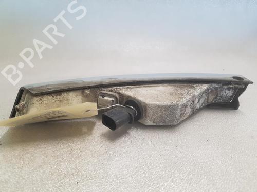 Clignotant avant droit VW PASSAT B6 Variant (3C5) 2.0 TDI (140 hp) 24777514