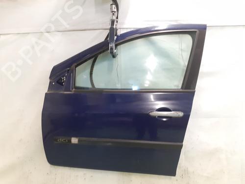 Used Left front door RENAULT CLIO III (BR0/1, CR0/1) 1.5 dCi (BR17, CR17) (86 hp) 25484251