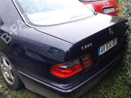 Right taillight MERCEDES-BENZ E-CLASS (W210) E 220 CDI (210.006) | BP24777459C35