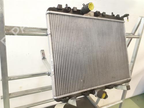 Used Water radiator Water radiator 39479951 39479951