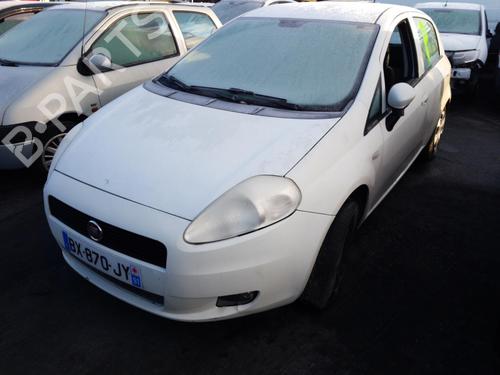 Left front fog light FIAT GRANDE PUNTO (199_) 1.3 D Multijet | BP24784325C30 