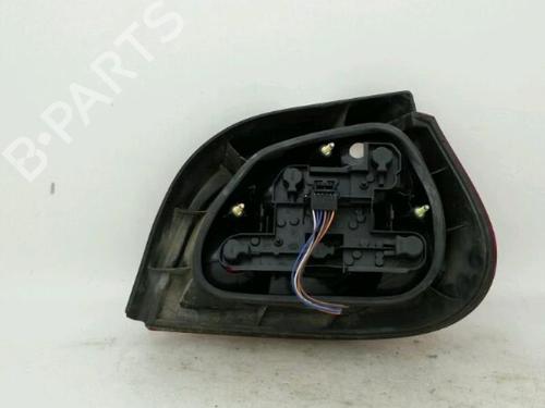 Używane Lampa tylna lewa RENAULT MEGANE I (BA0/1_) 1.6 16V (BA04, BA0B, BA11, BA1J, BA16, BA19, BA1K, BA1V,... (107 hp) 24773747
