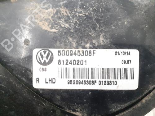 right-tailgate-light-vw-golf-vii-5g1-bq1-be1-be2-2012-2013-2014-2015-2016-2017-2018-2019-2020-2021-30697258 main image