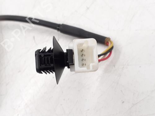 Camera RENAULT CLIO IV (BH_) 1.2 TCe 120 (BHAU) | BP32016891E14