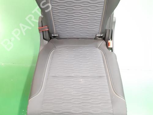 rear-seat-opel-zafira-tourer-c-p12-2011-24793509 main image