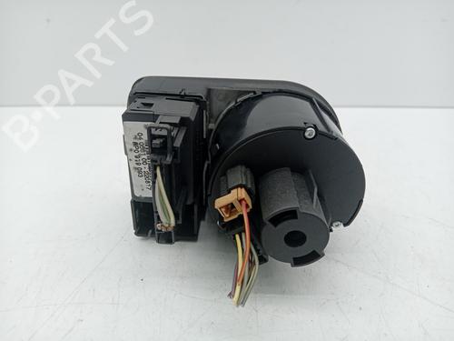 Used Headlight switch Headlight switch 37742068 37742068