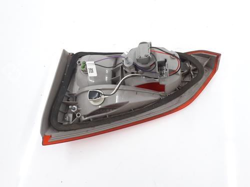 Used Left tailgate light Left tailgate light FORD FOCUS III Turnier 1.6 TDCi (115 hp) 26618331 26618331
