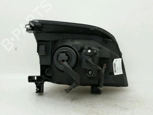 Used Left headlight NISSAN X-TRAIL I (T30) 2.2 Di 4x4 (114 hp) 24774296
