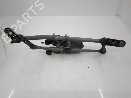 Used Front wiper motor RENAULT CLIO III (BR0/1, CR0/1) 1.5 dCi (C/BR0G, C/BR1G) (68 hp) 30774686