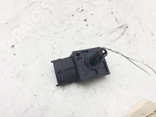 Used Mass air flow sensor RENAULT MASTER II Van (FD) 2.5 dCi 120 (FD0M, FD0U, FD0W, FD2M, FD2W, FD3M, FD3U,... (115 hp) 24789836