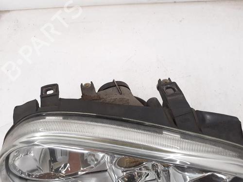 Højre forlygte VW GOLF IV (1J1) 1.6 16V (105 hp) 24785157