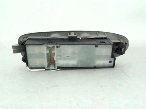 Switch NISSAN ALMERA TINO (V10) 2.2 dCi | BP24779767I30 