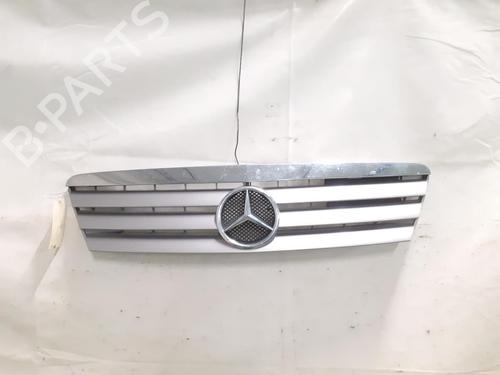 Used Grille MERCEDES-BENZ A-CLASS (W168) A 170 CDI (168.008) (90 hp) 24793095