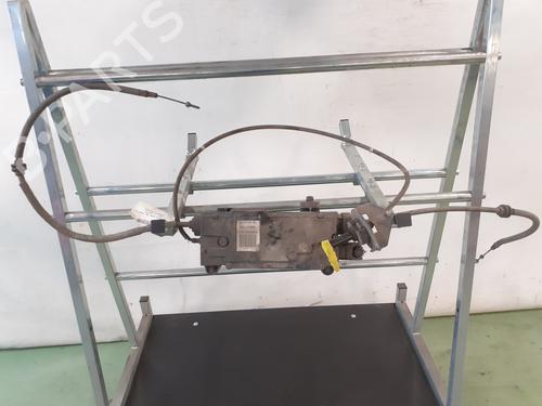 Used Electric handbrake RENAULT GRAND SCÉNIC II (JM0/1_) 1.9 dCi (JM14) (131 hp) 31994869