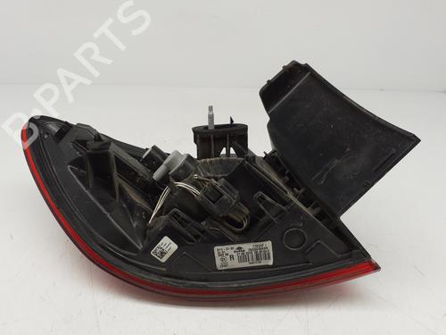 right-taillight-renault-clio-v-b7_-2019-33857638 main image