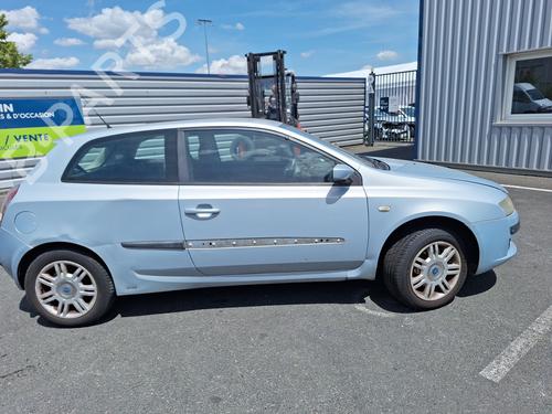 Pièces Détachées Usagées FIAT STILO (192_) 1.9 JTD (192_XE1A) 4787061