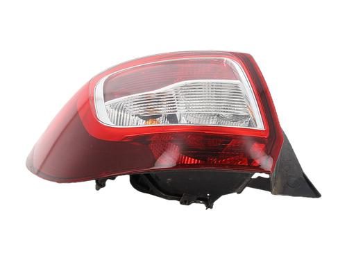 Używane Lampa tylna lewa Lampa tylna lewa DACIA SANDERO II TCe 90 (B8M1, B8MA, B8AC) (90 hp) 37592601 37592601
