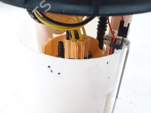 Used Fuel pump Fuel pump RENAULT TALISMAN (LP_) 1.6 dCi 160 (160 hp) 24793441 24793441