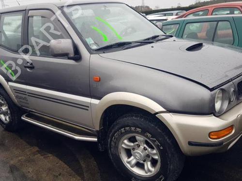 Grille NISSAN TERRANO II (R20) 2.7 TDi 4WD | BP24775102C40 