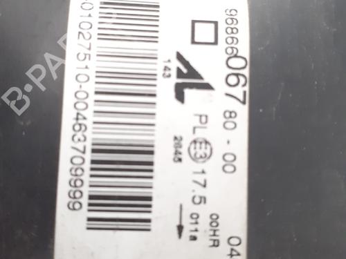 Left headlight PEUGEOT 206+ (2L_, 2M_) 1.4 HDi eco 70 | BP30965253C28