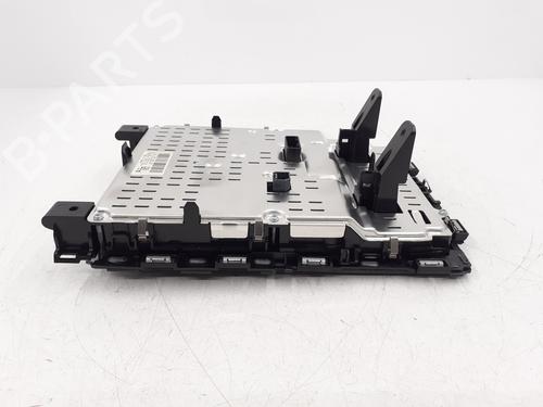 display-monitor-renault-megane-iv-hatchback-b9amn_-2015-32135932 main image