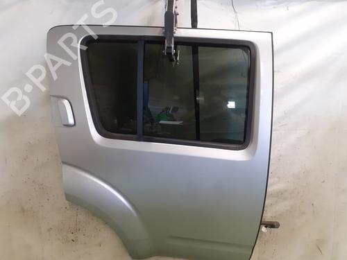 Used Right rear door NISSAN PATHFINDER III (R51) 2.5 dCi 4WD (174 hp) 27890911