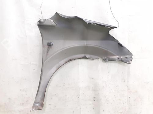 Left front fenders TOYOTA COROLLA Verso (ZER_, ZZE12_, R1_) 1.8 (ZNR11_, ZNR11R) | BP24790033C41 