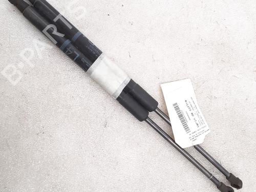 Used Tailgate lift support TOYOTA YARIS (_P13_) 1.5 Hybrid (NHP130_, NHP130) (101 hp) 24796983