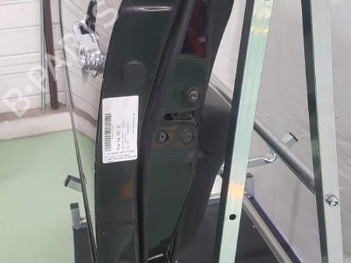 Left front door HYUNDAI SONATA V (NF) 2.0 CRDi | BP24780211C2 
