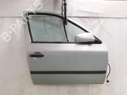 Used Right front door SKODA OCTAVIA I (1U2) 1.9 TDI (110 hp) 24789424