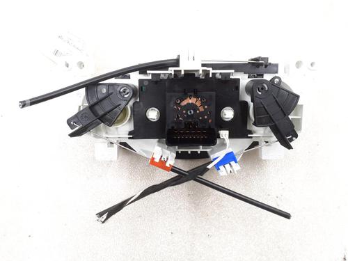 Climate control RENAULT TWINGO III (BCM_, BCA_) 1.0 SCe 65 (BCMJ) | BP24795867I5 - Image 4