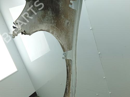 Used Right front fenders Right front fenders 37187556 37187556